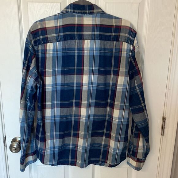 Roebuck & Co. - blue plaid button down shirt- size medium - Picture 7 of 10